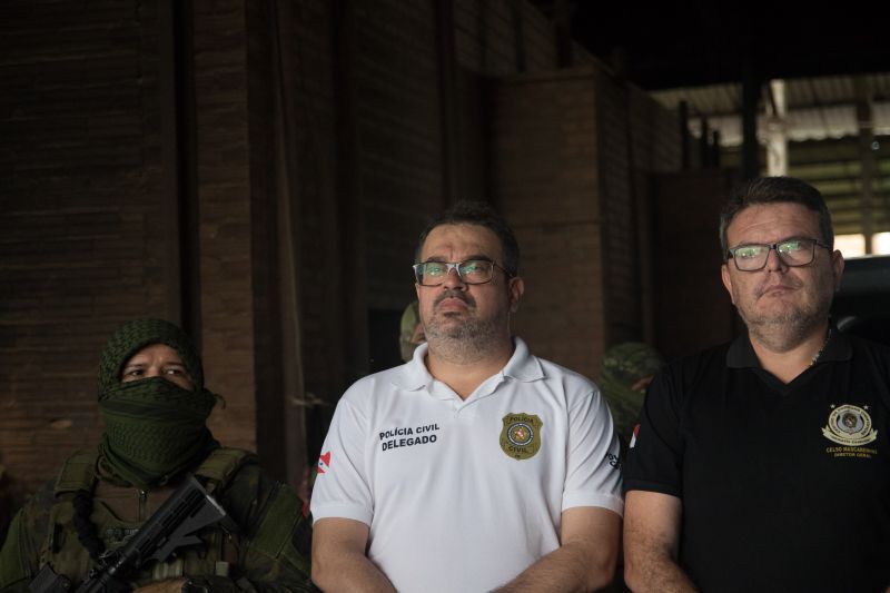 Sete fornos foram utilizados durante a incineração de dois mil e trezentos quilos de cocaína apreendidos durante a operação "Narcos II", realizada pela Polícia Civil. <div class='credito_fotos'>Foto: Pedro Guerreiro / Ag. Pará | <a href='/midias/2020/originais/6010_79a3db2a-395d-4460-3387-746ebebb5837.jpg' download><i class='fa-solid fa-download'></i> Download</a></div>