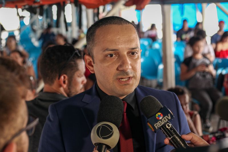 NA FOTO: Rogério Barra, Secretário SEJUDH. <div class='credito_fotos'>Foto: Wagner Almeida/ Ascom Sejudh | <a href='/midias/2020/originais/6016_7011589d-afb2-6ca9-8fc4-627e6d25e4b4.jpg' download><i class='fa-solid fa-download'></i> Download</a></div>