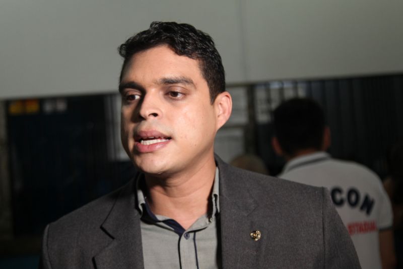 NA FOTO: Nadilson Neves, diretor só Procon PA <div class='credito_fotos'>Foto: Wagner Almeida/ Ascom Sejudh | <a href='/midias/2020/originais/6016_c36621b6-511a-fd1c-b6b1-ca1563f5b8eb.jpg' download><i class='fa-solid fa-download'></i> Download</a></div>