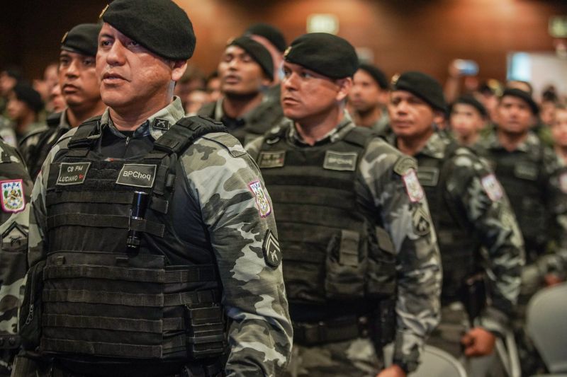 Policiais militares e bombeiros poderão adquirir mais um fardamento para garantir a limpeza diária