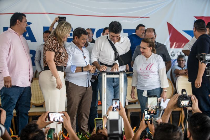 Governo do Pará entrega Hospital Regional Santa Rosa, em Abaetetuba. <div class='credito_fotos'>Foto: Marco Santos / Ag. Pará | <a href='/midias/2020/originais/6060_046e1cb1-f61a-f415-081a-e05b0d840b4e.jpg' download><i class='fa-solid fa-download'></i> Download</a></div>