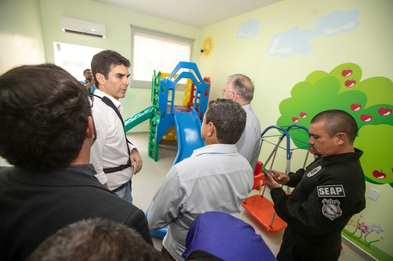 Governo do Pará entrega Hospital Regional Santa Rosa, em Abaetetuba. <div class='credito_fotos'>Foto: Marco Santos / Ag. Pará | <a href='/midias/2020/originais/6060_1f8ac5d0-432d-f814-0c26-5d8b08442bea.jpg' download><i class='fa-solid fa-download'></i> Download</a></div>