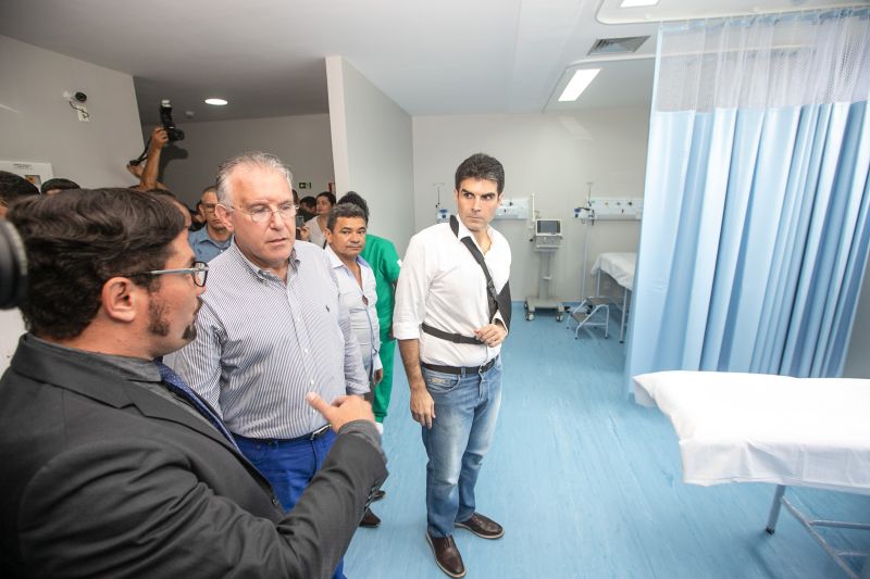 Governo do Pará entrega Hospital Regional Santa Rosa, em Abaetetuba. <div class='credito_fotos'>Foto: Marco Santos / Ag. Pará | <a href='/midias/2020/originais/6060_37e9a45a-8215-dd7c-b101-eaf8d277a312.jpg' download><i class='fa-solid fa-download'></i> Download</a></div>