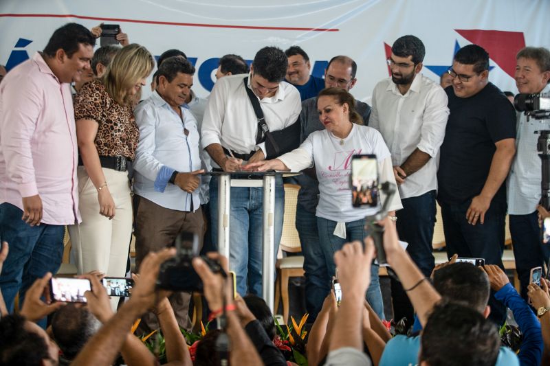 Governo do Pará entrega Hospital Regional Santa Rosa, em Abaetetuba. <div class='credito_fotos'>Foto: Marco Santos / Ag. Pará | <a href='/midias/2020/originais/6060_fe4ada8f-e726-07ef-69d7-c30a6e0a9021.jpg' download><i class='fa-solid fa-download'></i> Download</a></div>