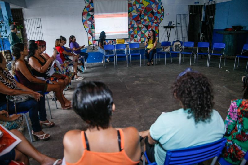 Durante as ações, o programa já realizou mais de 11 mil atendimentos somente em Ananindeua. No Pará, mais de 50 mil pessoas foram beneficiadas com a iniciativa, que conta com a participação de diversos órgãos e parceiros que levam serviços de cidadania, saúde, emprego e renda. <div class='credito_fotos'>Foto: Jader Paes / Agência Pará | <a href='/midias/2020/originais/6061_6c15ef96-982c-d02e-dddf-35e224b6f4bc.jpg' download><i class='fa-solid fa-download'></i> Download</a></div>