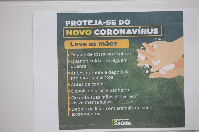Precaucoes Corona Virus nas Escolas. <div class='credito_fotos'>Foto: Jader Paes / Agência Pará | <a href='/midias/2020/originais/6080_6c4f5c61-6dcc-78ce-e881-f990853bca62.jpg' download><i class='fa-solid fa-download'></i> Download</a></div>