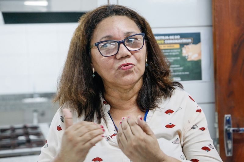 Precaucoes Corona Virus nas Escolas.Maria Jose Carvalho - Assessora Tecnica da Seduc <div class='credito_fotos'>Foto: Jader Paes / Agência Pará | <a href='/midias/2020/originais/6080_77571d5f-fa72-cced-8a52-c37ebf69507d.jpg' download><i class='fa-solid fa-download'></i> Download</a></div>