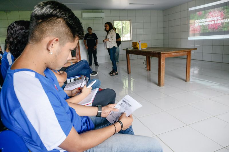 Precaucoes Corona Virus nas Escolas. <div class='credito_fotos'>Foto: Jader Paes / Agência Pará | <a href='/midias/2020/originais/6080_f72b751a-1ceb-00e5-6adb-18c9f576d49a.jpg' download><i class='fa-solid fa-download'></i> Download</a></div>