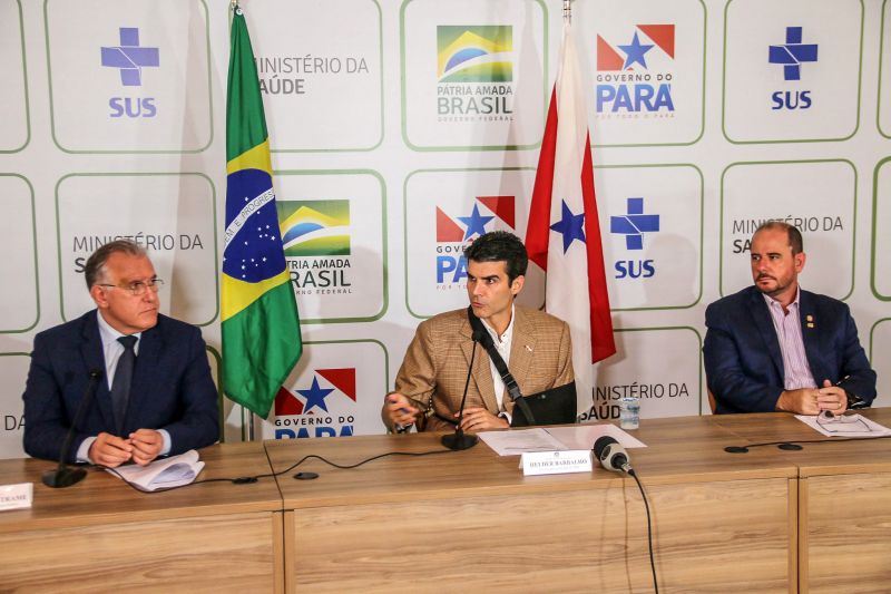 Coletiva  com o governo do estado. Novas Medidas Coronavírus <div class='credito_fotos'>Foto: Bruno Cecim / Ag.Pará   |   <a href='/midias/2020/originais/6100_a9038092-d7d5-1a2a-6b84-3b8fa62d5e00.jpg' download><i class='fa-solid fa-download'></i> Download</a></div>