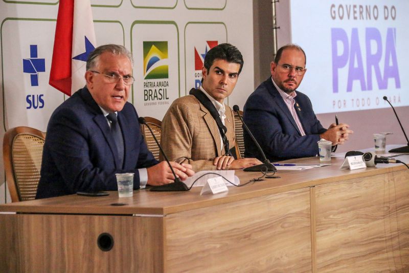 Coletiva  com o governo do estado. Novas Medidas Coronavírus <div class='credito_fotos'>Foto: Bruno Cecim / Ag.Pará   |   <a href='/midias/2020/originais/6100_fd3e81ee-3429-a28c-a145-cc486d43d246.jpg' download><i class='fa-solid fa-download'></i> Download</a></div>