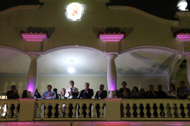 Homenagem aos Profissionais de Saúde <div class='credito_fotos'>Foto: Bruno Cecim / Ag.Pará | <a href='/midias/2020/originais/6101_9f02d7fb-a5f6-e5f8-ee1f-2ad271e8397a.jpg' download><i class='fa-solid fa-download'></i> Download</a></div>