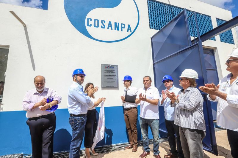 O Governo do Pará, por meio da Companhia de Saneamento do Pará (Cosanpa), entregou hoje (24), a ampliação do sistema de abastecimento de água Beija-Flor, em Marituba. O governador Helder Barbalho acionou o botão que dá início a operação do sistema que garantirá abastecimento de qualidade e beneficiará mais de 40 mil moradores do município. <div class='credito_fotos'>Foto: Marco Santos / Ag. Pará   |   <a href='/midias/2020/originais/6118_4a262037-b088-b62f-8897-a7ddee31acaa.jpg' download><i class='fa-solid fa-download'></i> Download</a></div>