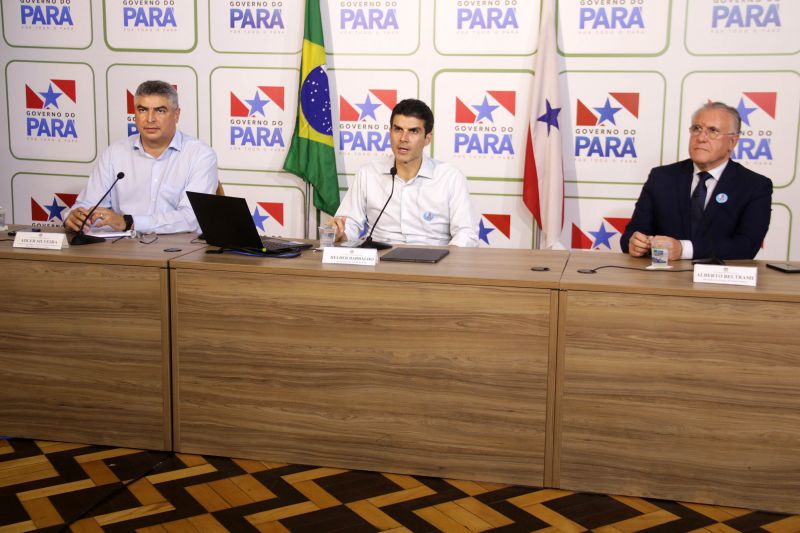 Governador Helder Barbalho em Videoconferência com Mineradora de Maraba <div class='credito_fotos'>Foto: Bruno Cecim / Ag.Pará | <a href='/midias/2020/originais/6187_0c7614f3-b655-321e-c128-aea50e66c9c3.jpg' download><i class='fa-solid fa-download'></i> Download</a></div>