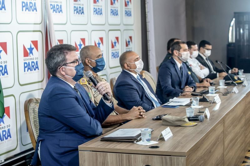 Coletiva da Segup no palácio. <div class='credito_fotos'>Foto: Marco Santos / Ag. Pará   |   <a href='/midias/2020/originais/6199_8c6a5f05-8ff3-2f88-59fc-d92c1d17fd4a.jpg' download><i class='fa-solid fa-download'></i> Download</a></div>