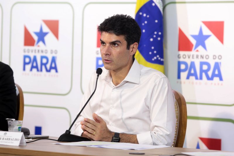Coletiva com Governador do Estado do Pará Helder Barbalho <div class='credito_fotos'>Foto: Bruno Cecim / Ag.Pará | <a href='/midias/2020/originais/6206_fdd03d8f-fe19-8f38-e3a7-48ed78a2ff1b.jpg' download><i class='fa-solid fa-download'></i> Download</a></div>