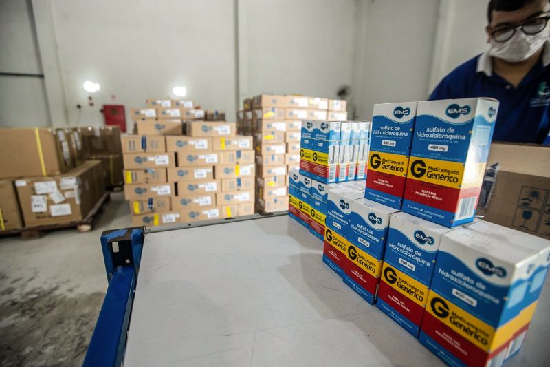 Governador Visita centro de distribuição de medicamentos em Marituba <div class='credito_fotos'>Foto: Marco Santos / Ag. Pará | <a href='/midias/2020/originais/6208_a17aaa34-db7b-c019-4584-336ff7cb4088.jpg' download><i class='fa-solid fa-download'></i> Download</a></div>