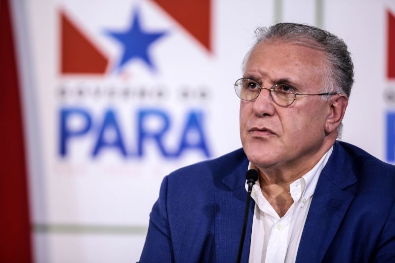 COLETIVA GOVERNADOR- SOBRE O CORONAVIRUS <div class='credito_fotos'>Foto: Bruno Cecim / Ag.Pará | <a href='/midias/2020/originais/6214_9a715f41-a3e6-0bdf-94e8-809ce1a20c34.jpg' download><i class='fa-solid fa-download'></i> Download</a></div>