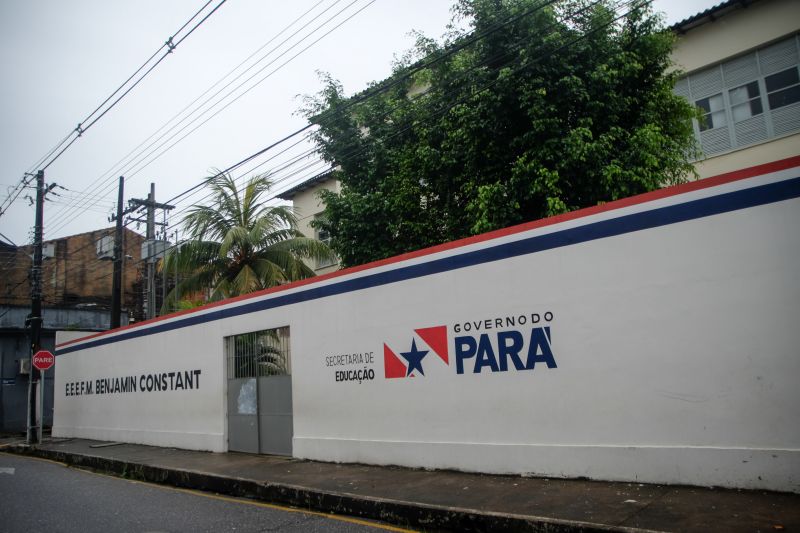 Escola Benjamin Constant <div class='credito_fotos'>Foto: Pedro Guerreiro / Ag. Pará | <a href='/midias/2020/originais/6240_6fb3f6dd-8a3f-aba0-d803-cbb38c6ea67c.jpg' download><i class='fa-solid fa-download'></i> Download</a></div>