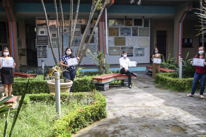 Uepa forma 80 médicos para o combate à Covid-19 em Belém, Santarém e Marabá Uepa forma 80 médicos para o combate à Covid-19 em Belém, Santarém e Marabá