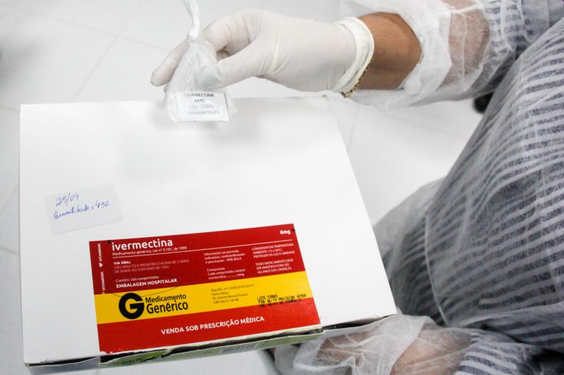 Entrega de medicação contra o corona virus. <div class='credito_fotos'>Foto: Marcelo Seabra / Ag. Pará | <a href='/midias/2020/originais/6264_ce4d87af-1c9b-6ec4-18ca-1d1374536944.jpg' download><i class='fa-solid fa-download'></i> Download</a></div>