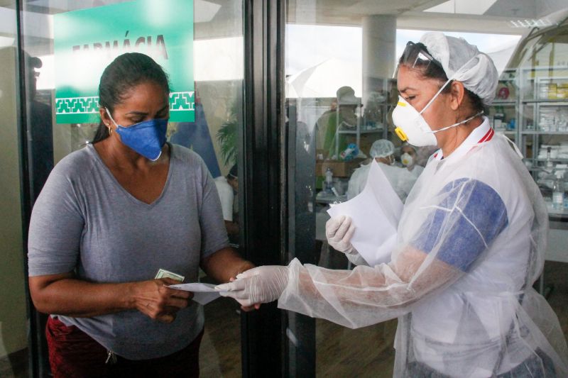 Atendimento no Hospital Abelardo Santos  <div class='credito_fotos'>Foto: Marcelo Seabra / Ag. Pará   |   <a href='/midias/2020/originais/6273_7c8a1b2e-95ff-a1e5-13b8-b34682648560.jpg' download><i class='fa-solid fa-download'></i> Download</a></div>