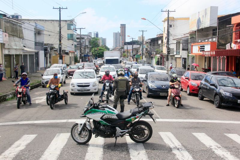 Ação do governo higieniza vias públicas próximas a feiras, mercados e hospitais <div class='credito_fotos'>Foto: Marcelo Seabra / Ag. Pará | <a href='/midias/2020/originais/6280_5e379cc0-7be0-ae15-f617-3116a64bca27.jpg' download><i class='fa-solid fa-download'></i> Download</a></div>