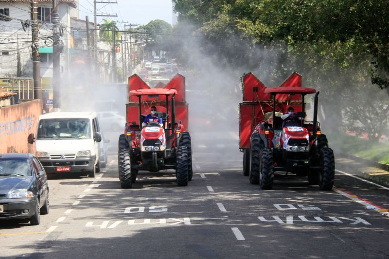 Ação do governo higieniza vias públicas próximas a feiras, mercados e hospitais <div class='credito_fotos'>Foto: Marcelo Seabra / Ag. Pará | <a href='/midias/2020/originais/6280_b44bc792-3161-bd15-4f72-e06f2c17cded.jpg' download><i class='fa-solid fa-download'></i> Download</a></div>