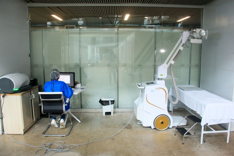 40 novas camas, próprias para utilização em Unidade de Tratamento Intensivo (UTI), foram entregues hoje no Hospital de Campanha de Belém. <div class='credito_fotos'>Foto: Marcelo Seabra / Ag. Pará | <a href='/midias/2020/originais/6281_5aa70f8a-e0b8-9ae7-895b-a36a6106dfef.jpg' download><i class='fa-solid fa-download'></i> Download</a></div>