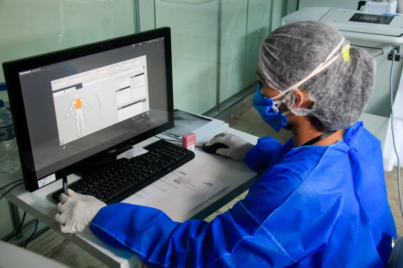 40 novas camas, próprias para utilização em Unidade de Tratamento Intensivo (UTI), foram entregues hoje no Hospital de Campanha de Belém. <div class='credito_fotos'>Foto: Marcelo Seabra / Ag. Pará | <a href='/midias/2020/originais/6281_95deec69-a521-9c53-ed0c-560c4b0a2e92.jpg' download><i class='fa-solid fa-download'></i> Download</a></div>
