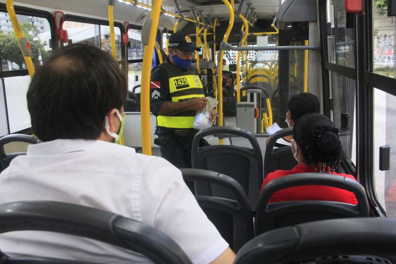 Lockdown praça Amazonas  <div class='credito_fotos'>Foto: Marcelo Seabra / Ag. Pará   |   <a href='/midias/2020/originais/6292_335e04b3-264a-6e17-c8fa-2dfb30741d56.jpg' download><i class='fa-solid fa-download'></i> Download</a></div>