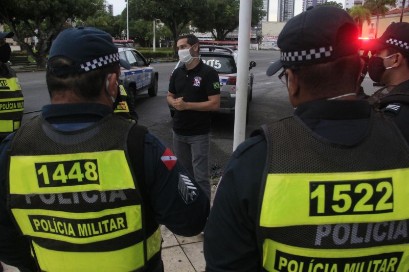 Lockdown praça Amazonas  <div class='credito_fotos'>Foto: Marcelo Seabra / Ag. Pará   |   <a href='/midias/2020/originais/6292_e5a113d4-10e4-dab9-bc8d-6a99dd3f36a5.jpg' download><i class='fa-solid fa-download'></i> Download</a></div>