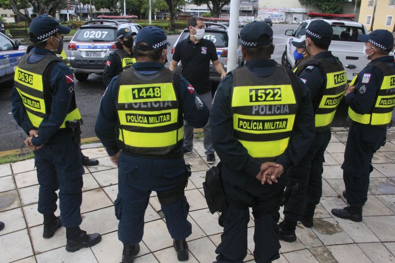 Lockdown praça Amazonas <div class='credito_fotos'>Foto: Marcelo Seabra / Ag. Pará | <a href='/midias/2020/originais/6292_ec92c7e4-e23a-7160-0dca-3bb32ed4dbc2.jpg' download><i class='fa-solid fa-download'></i> Download</a></div>