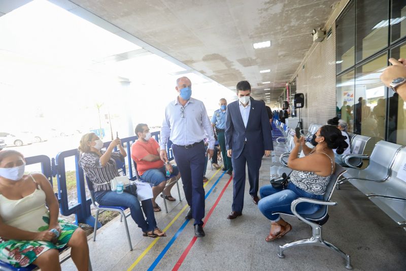 Governador do Estado Helder Barbalho visita Hospital Abelardo Santos <div class='credito_fotos'>Foto: Marco Santos / Ag. Pará | <a href='/midias/2020/originais/6296_a624031f-d83c-2830-5472-29893b15b76a.jpg' download><i class='fa-solid fa-download'></i> Download</a></div>