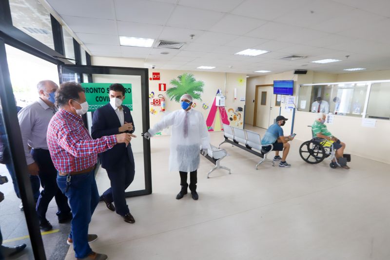 Governador do Estado Helder Barbalho visita Hospital Abelardo Santos <div class='credito_fotos'>Foto: Marco Santos / Ag. Pará | <a href='/midias/2020/originais/6296_f254c395-8bfd-d709-bbf7-5ffb69803a10.jpg' download><i class='fa-solid fa-download'></i> Download</a></div>