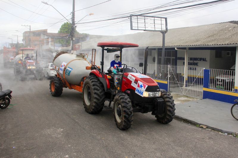 Estado promove 7º dia de desinfecção contra o Covid-19 pelas ruas de Belém <div class='credito_fotos'>Foto: Marcelo Seabra / Ag. Pará | <a href='/midias/2020/originais/6299_660937b7-25ea-9aab-5b3e-dd455fbd17a5.jpg' download><i class='fa-solid fa-download'></i> Download</a></div>