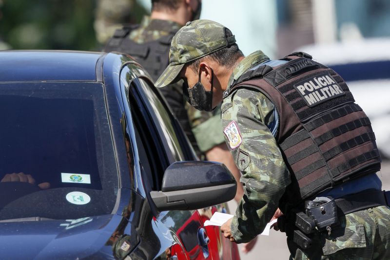 Fiscalização Av. João Paulo II - Lockdown <div class='credito_fotos'>Foto: Marcelo Seabra / Ag. Pará | <a href='/midias/2020/originais/6317_132d9558-86f4-252c-6dac-08c67567530e.jpg' download><i class='fa-solid fa-download'></i> Download</a></div>