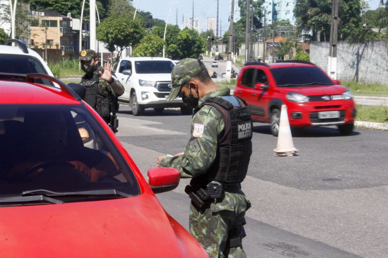Fiscalização Av. João Paulo II - Lockdown <div class='credito_fotos'>Foto: Marcelo Seabra / Ag. Pará | <a href='/midias/2020/originais/6317_d193128c-6bee-76d6-5598-3e827f02c0f1.jpg' download><i class='fa-solid fa-download'></i> Download</a></div>