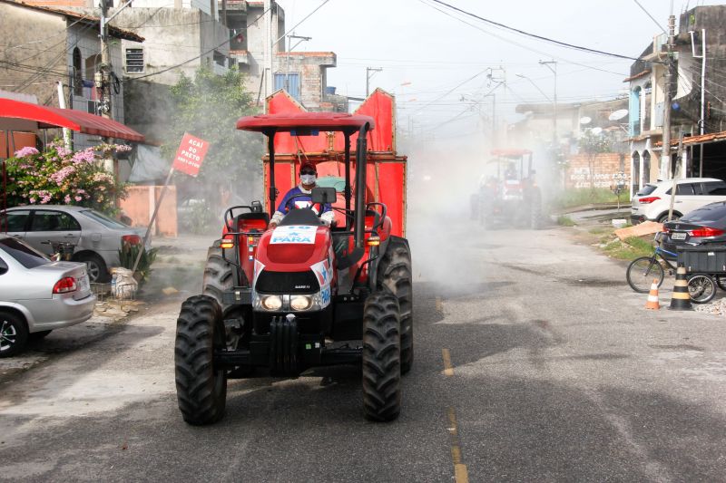 Estado promove 11 º Dia de desinfecção contra covid-19 pelos bairros de Belém. <div class='credito_fotos'>Foto: Marcelo Seabra / Ag. Pará | <a href='/midias/2020/originais/6322_11b03880-dc98-bdcb-c592-32db6b189015.jpg' download><i class='fa-solid fa-download'></i> Download</a></div>
