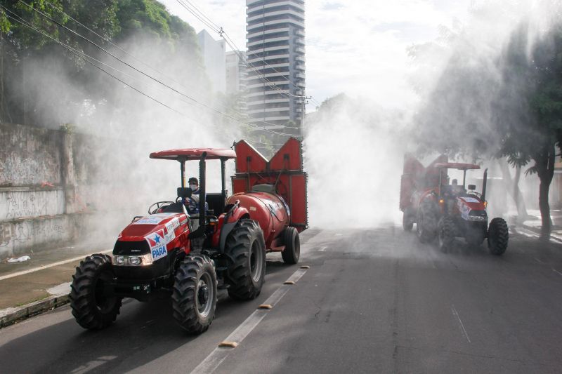 Estado promove 11 º Dia de desinfecção contra covid-19 pelos bairros de Belém. <div class='credito_fotos'>Foto: Marcelo Seabra / Ag. Pará | <a href='/midias/2020/originais/6322_2233145d-9751-2292-b91a-22174db790de.jpg' download><i class='fa-solid fa-download'></i> Download</a></div>