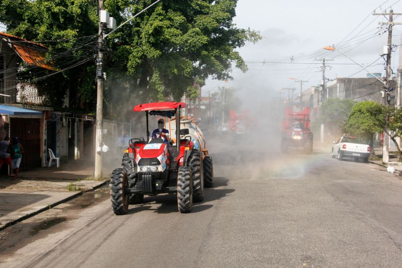 Estado promove 11 º Dia de desinfecção contra covid-19 pelos bairros de Belém. <div class='credito_fotos'>Foto: Marcelo Seabra / Ag. Pará | <a href='/midias/2020/originais/6322_616d438b-fc88-fc61-6cdf-ac708ed72836.jpg' download><i class='fa-solid fa-download'></i> Download</a></div>