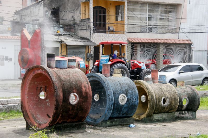 Estado promove 11 º Dia de desinfecção contra covid-19 pelos bairros de Belém. <div class='credito_fotos'>Foto: Marcelo Seabra / Ag. Pará | <a href='/midias/2020/originais/6322_f8716468-57c4-493c-eeab-3bb2977a9c4a.jpg' download><i class='fa-solid fa-download'></i> Download</a></div>