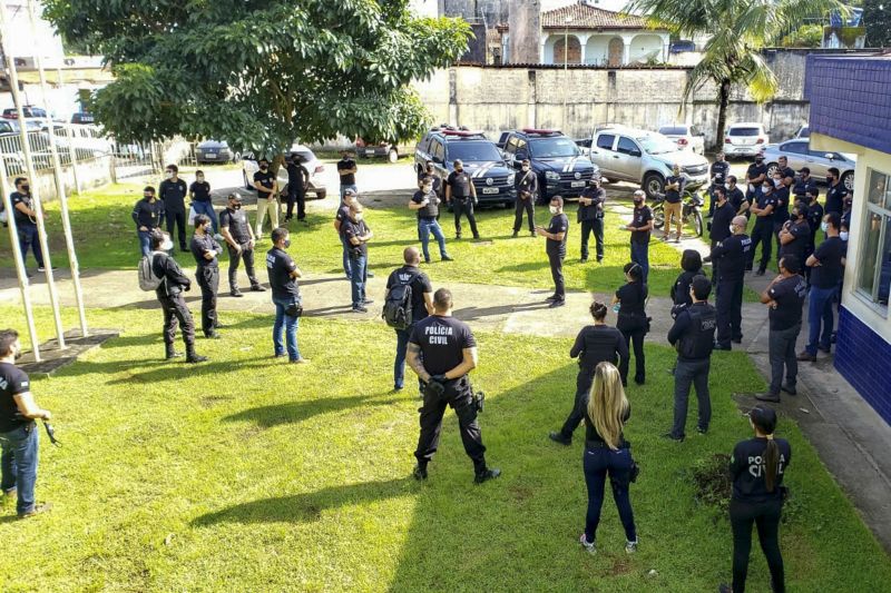 Polícia Civil realiza Operação Lockdown no interior e adverte estabelecimentos e pessoas em Belém <div class='credito_fotos'>Foto: Leandro Santana / Ascom PCPA | <a href='/midias/2020/originais/6323_7e15b06f-fe3c-dce2-a8b9-3529bd2f5270.jpg' download><i class='fa-solid fa-download'></i> Download</a></div>