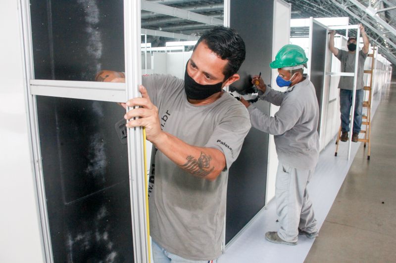 O Hospital terá 240 leitos clínicos distribuídos em uma área de 50 mil metros quadrados. A unidade irá atender pacientes com casos leves e moderados da covid-19 em Belém e região metropolitana <div class='credito_fotos'>Foto: Marcelo Seabra / Ag. Pará | <a href='/midias/2020/originais/6328_5c8ea349-37f3-448b-7490-517f4143ec09.jpg' download><i class='fa-solid fa-download'></i> Download</a></div>