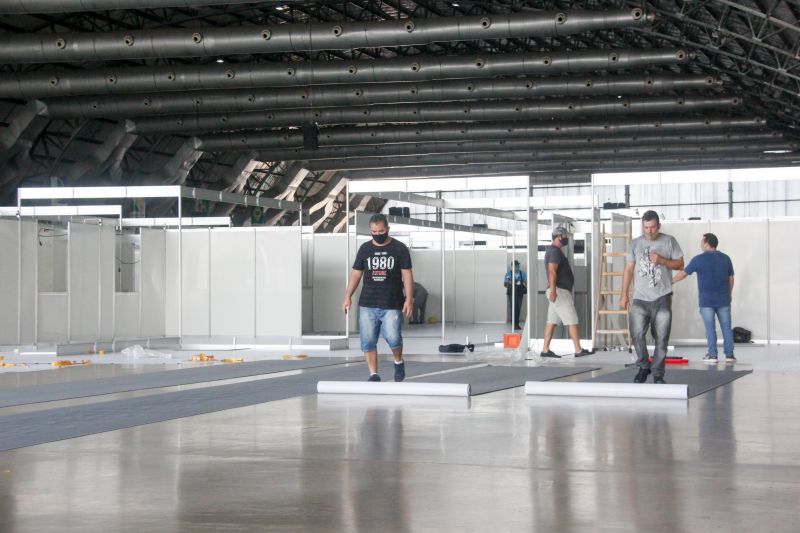 O Hospital terá 240 leitos clínicos distribuídos em uma área de 50 mil metros quadrados. A unidade irá atender pacientes com casos leves e moderados da covid-19 em Belém e região metropolitana <div class='credito_fotos'>Foto: Marcelo Seabra / Ag. Pará | <a href='/midias/2020/originais/6328_a3a5a1d4-a7c9-b0fa-9b1c-f4d9ecdb5130.jpg' download><i class='fa-solid fa-download'></i> Download</a></div>