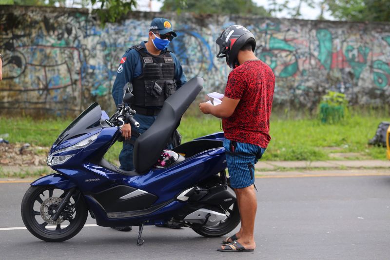 PM Operação / Lockdown / Almirante Barroso <div class='credito_fotos'>Foto: Bruno Cecim / Ag.Pará | <a href='/midias/2020/originais/6334_42a3a7ef-caa3-d5cf-23f6-9ad7ff562d5e.jpg' download><i class='fa-solid fa-download'></i> Download</a></div>