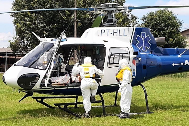 Hospital de Campanha de Santarém recebe primeiro paciente por meio do transporte Aeromédico <div class='credito_fotos'>Foto: Ronilma Santos / Ascom CRGSP | <a href='/midias/2020/originais/6339_376c13a1-5434-7836-1340-80ceff20820a.jpg' download><i class='fa-solid fa-download'></i> Download</a></div>
