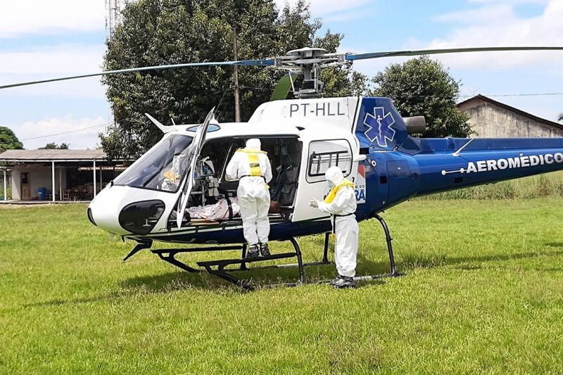 Hospital de Campanha de Santarém recebe primeiro paciente por meio do transporte Aeromédico <div class='credito_fotos'>Foto: Ronilma Santos / Ascom CRGSP | <a href='/midias/2020/originais/6339_72070adb-b36a-929b-3128-c196155b6cd3.jpg' download><i class='fa-solid fa-download'></i> Download</a></div>