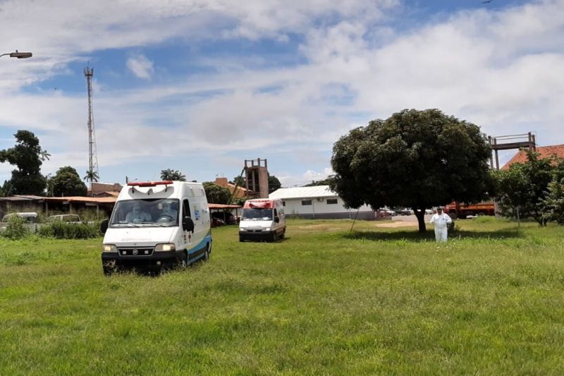 Hospital de Campanha de Santarém recebe primeiro paciente por meio do transporte Aeromédico <div class='credito_fotos'>Foto: Ronilma Santos / Ascom CRGSP | <a href='/midias/2020/originais/6339_f4095075-e6a2-2ab4-2927-e852a6de5211.jpg' download><i class='fa-solid fa-download'></i> Download</a></div>