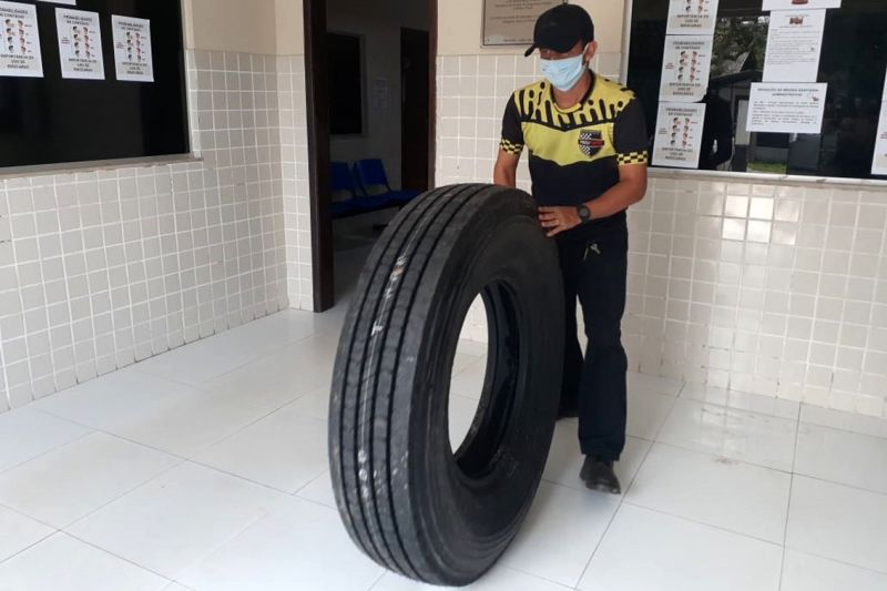 Polícia Civil prende quadrilha especializada em furto de materiais automotivos <div class='credito_fotos'>Foto: Ascom / Polícia Civil | <a href='/midias/2020/originais/6341_9ee586b8-2725-4abc-7484-3bd00c991f7f.jpg' download><i class='fa-solid fa-download'></i> Download</a></div>