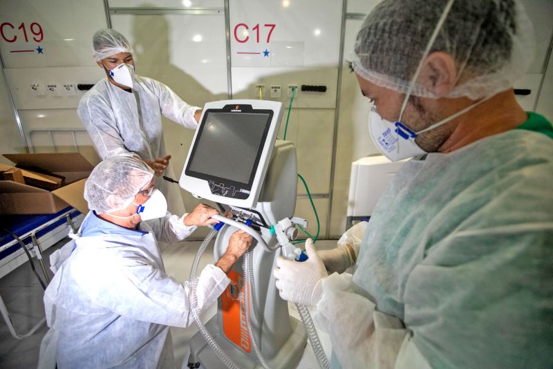 Pará conta com mais 50 novos respiradores para tratamento de pacientes com coronavírus. <div class='credito_fotos'>Foto: Marco Santos / Ag. Pará | <a href='/midias/2020/originais/6343_96404b89-d6cf-3dac-54d7-24ff305b4c71.jpg' download><i class='fa-solid fa-download'></i> Download</a></div>